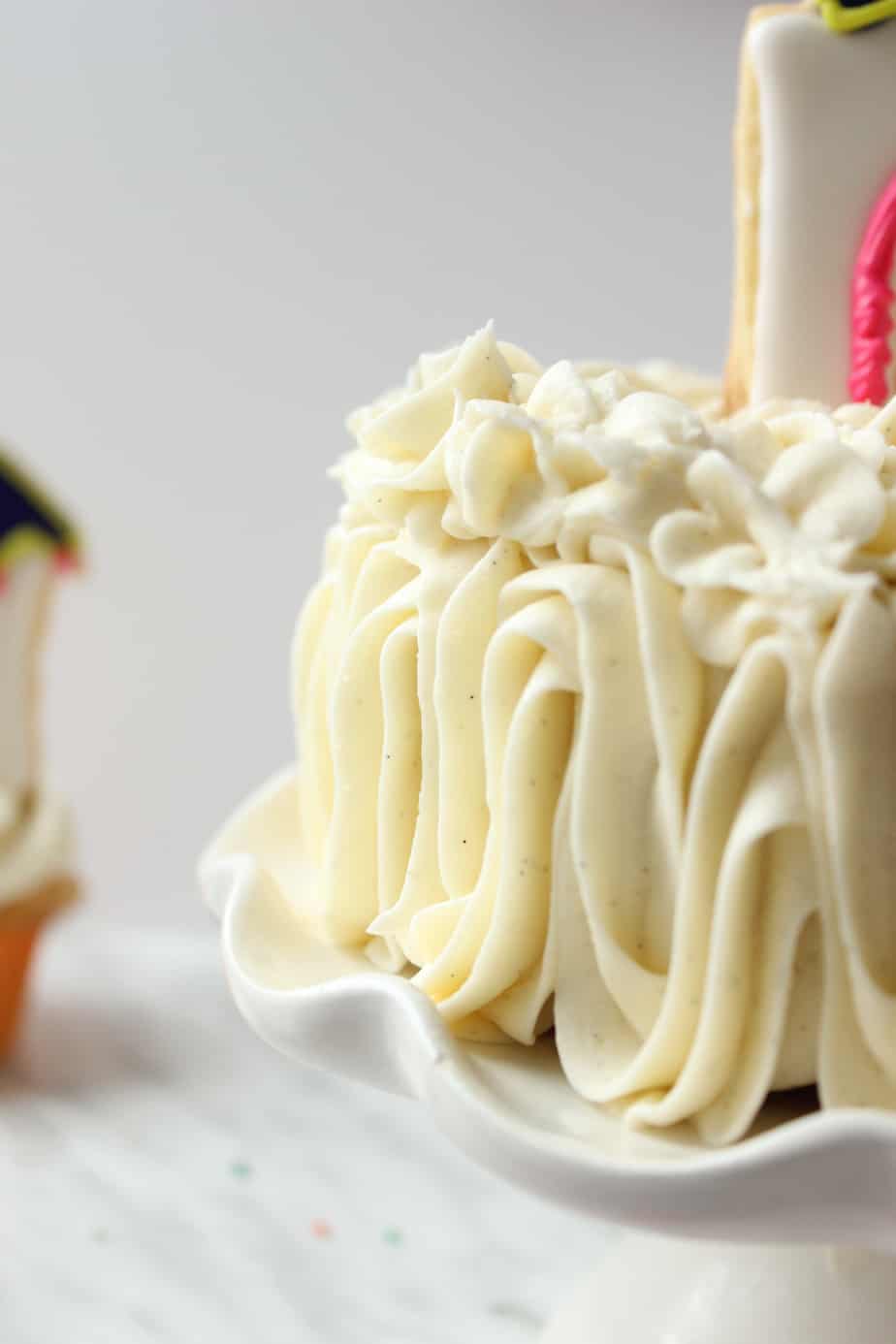 Beautiful Vanilla Bean Buttercream Ala Prairie Girl Flour & Spice