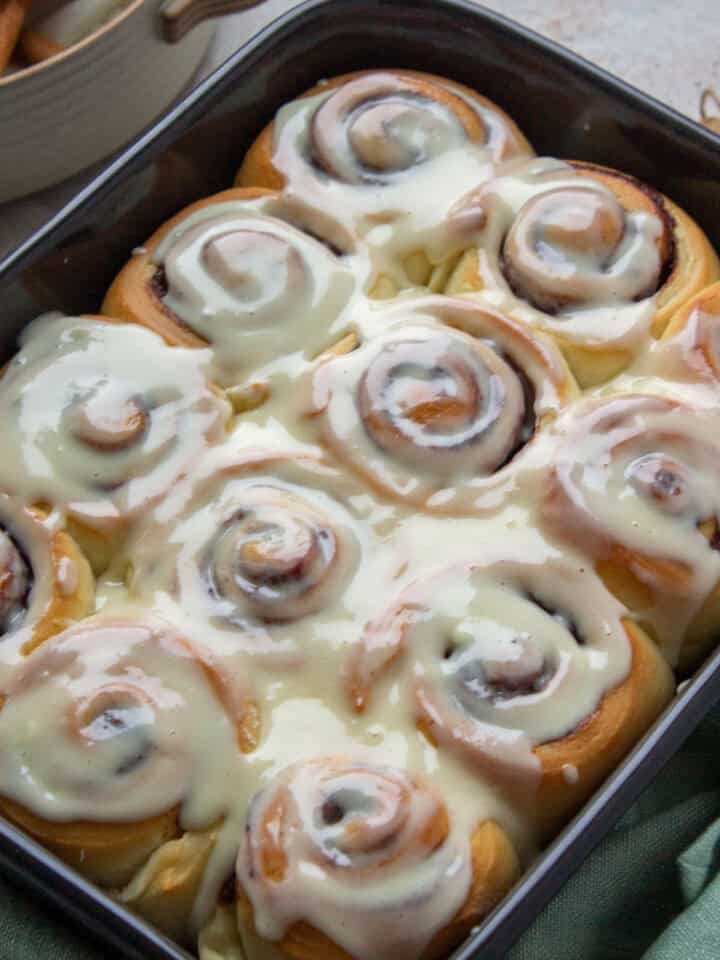 Cinnamon Rolls in a Pan