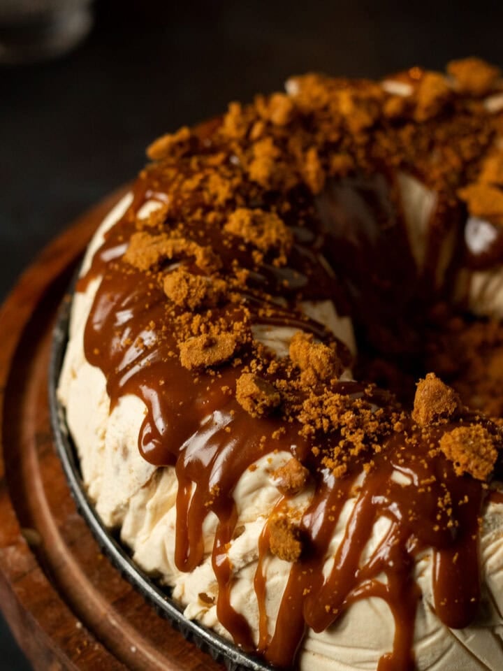 partial 3/4 view of a biscoff ice cream cake